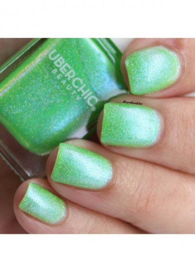 Uberchic Beauty -Put The Lime In The Coconut Holographic Polish